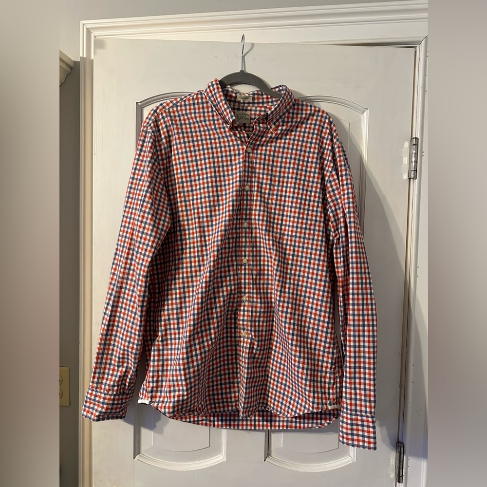 J. Crew Men’s Classic Fit Plaid Button Down Red/Blue Size Large.